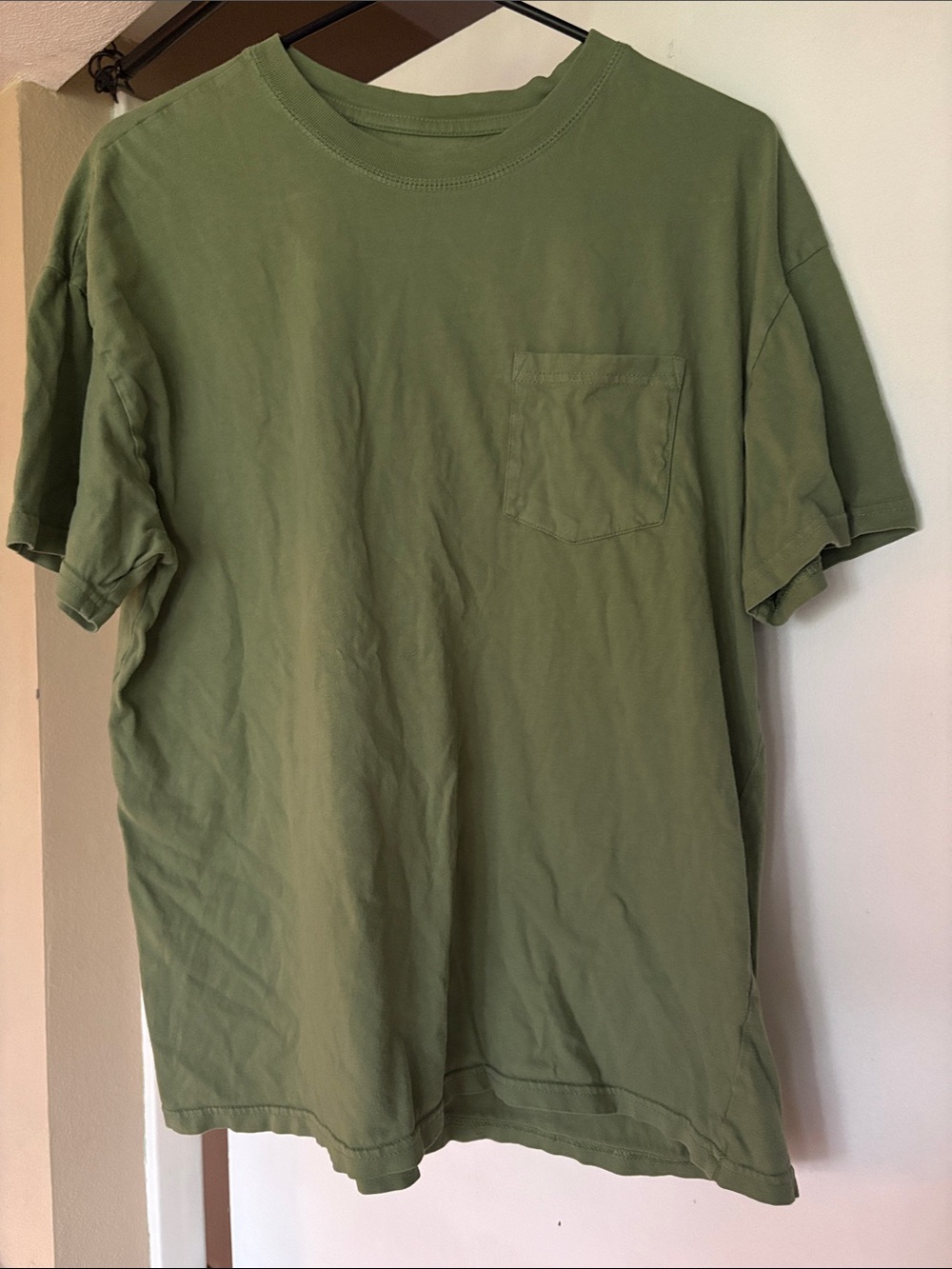 Goodfellow & Co Olive Pocket Tee in Moss Green